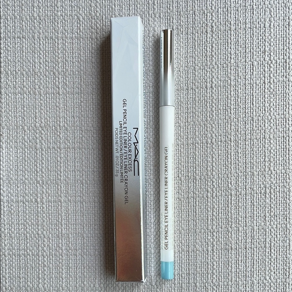 MAC Colour excess Gel Pencil Eyeliner limited edition- blurring Blue